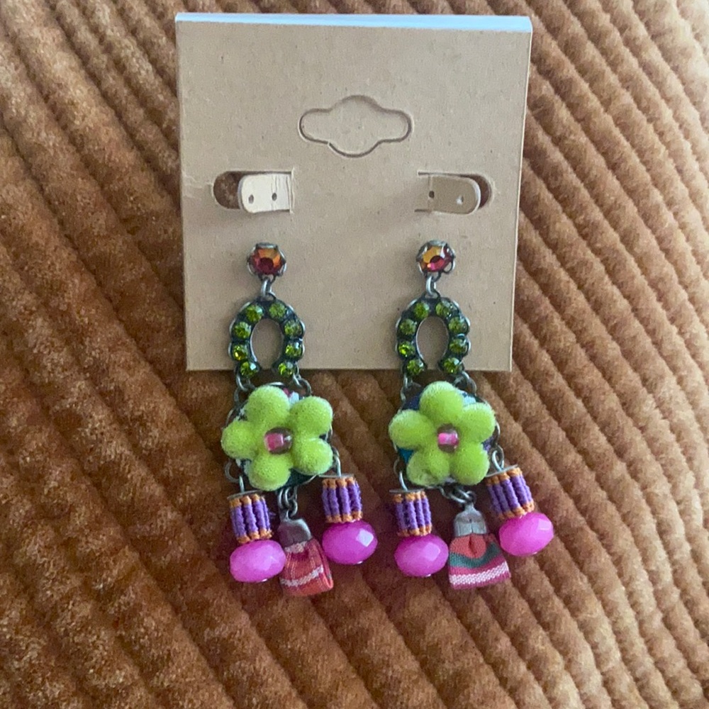 Beautiful Ayala Bar earrings!!